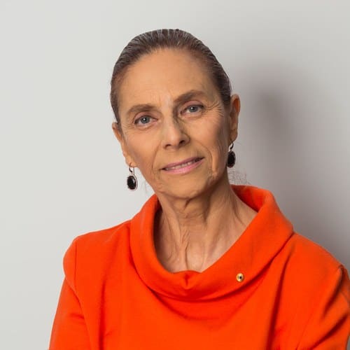 Headshot of Elizabeth More