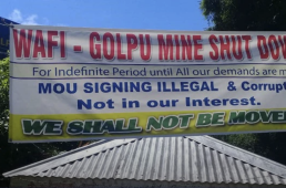Morobe gavana itok ol hevi blong Wafi Golpu istap long han blong PNG gavman na mine developers. Credit: Mineral Policy Institute