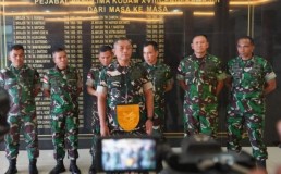 Military Commander, Major General Izak Pangemanan (fourth from right), said his personnel did not shoot civilians at press conference. Credit: BBC